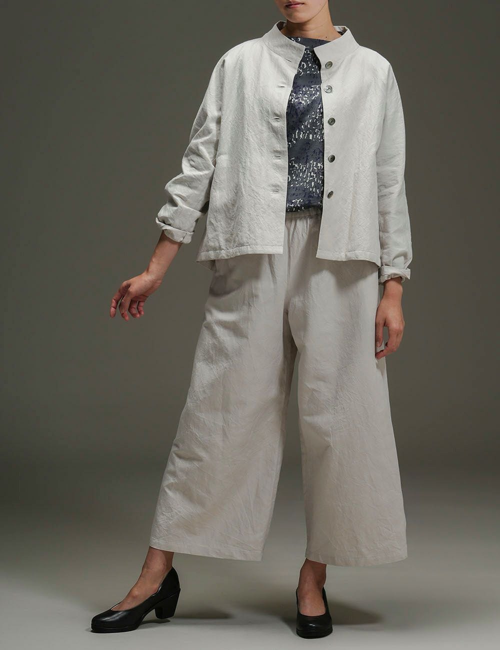 綿リネン強撚ツイルジャケット大花独活（おおはなうど） | 石見銀山 群