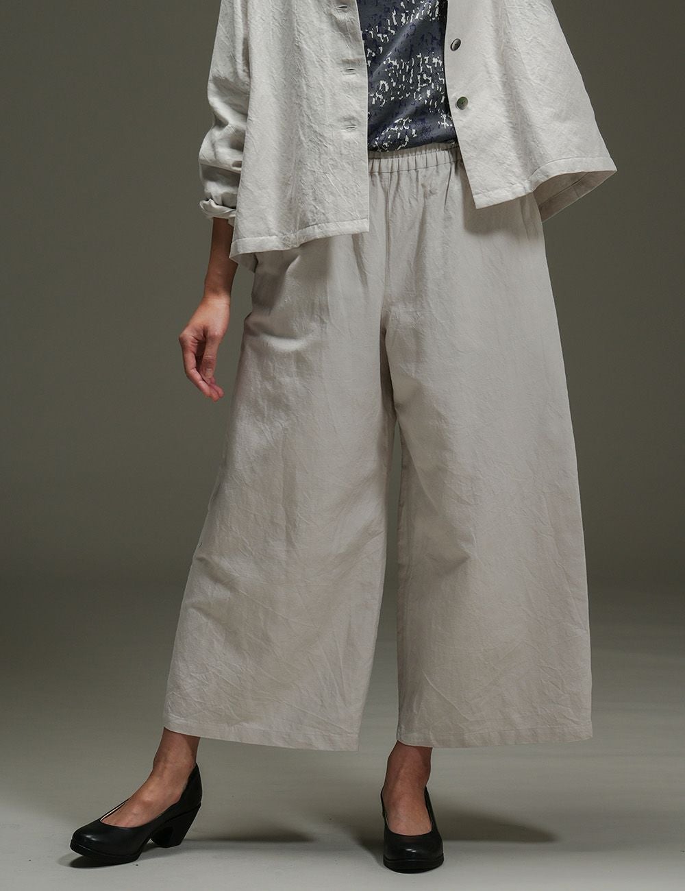 群言堂登美サムエル風パンツ 服 | 石見銀山 群言堂オンラインストア