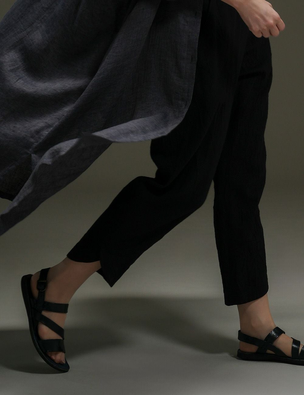 ワッシャーキャンバスパンツ野蕗（のぶき） | 石見銀山 群言堂