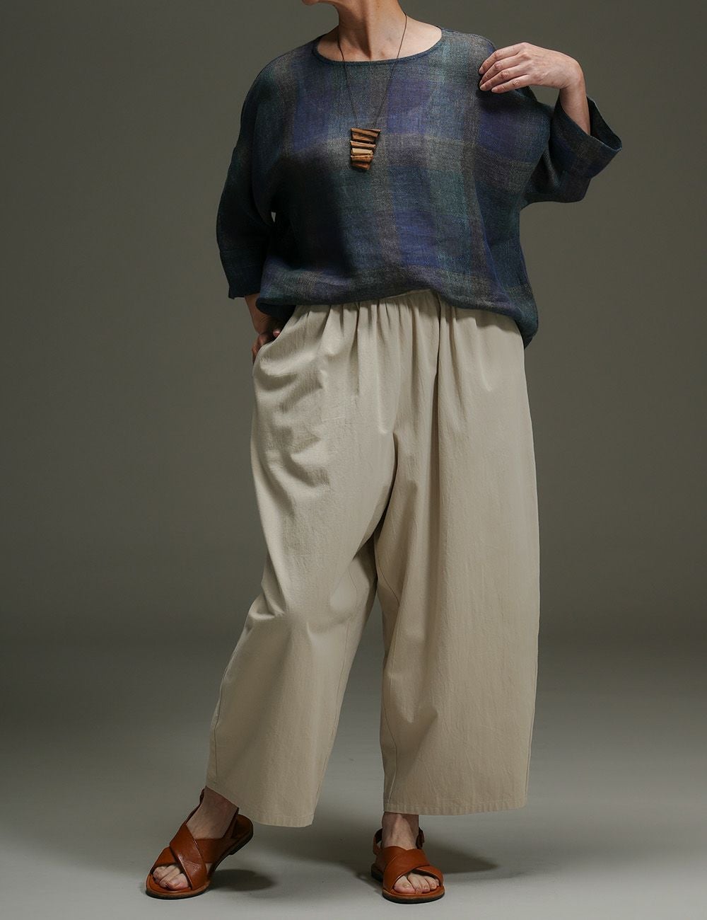 綿強撚ツイルパンツ爆蘭（はぜらん） | 石見銀山 群言堂オンラインストア