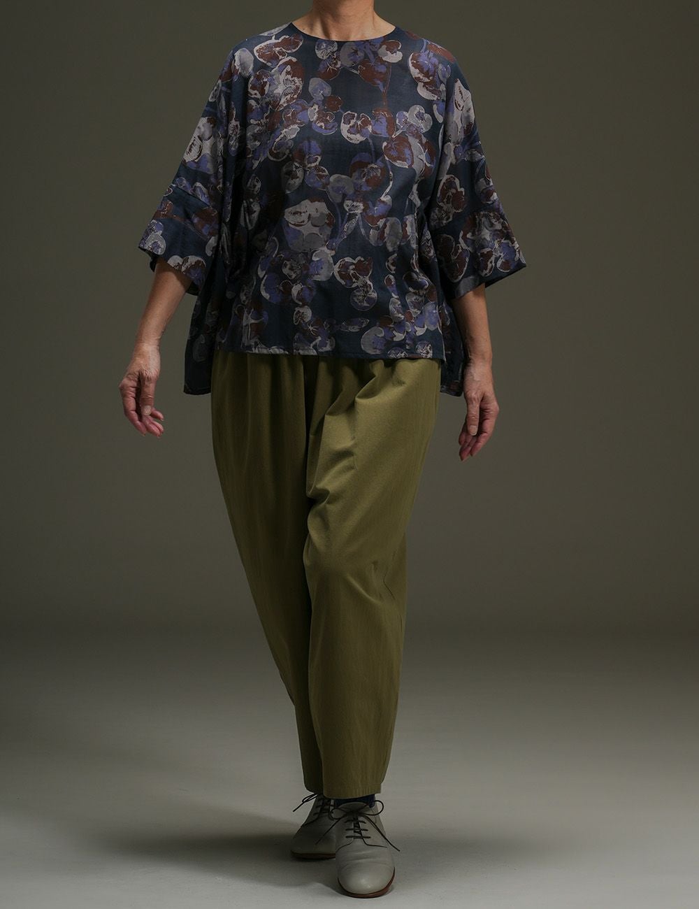 綿強撚ツイルパンツ爆蘭（はぜらん） | 石見銀山 群言堂オンラインストア