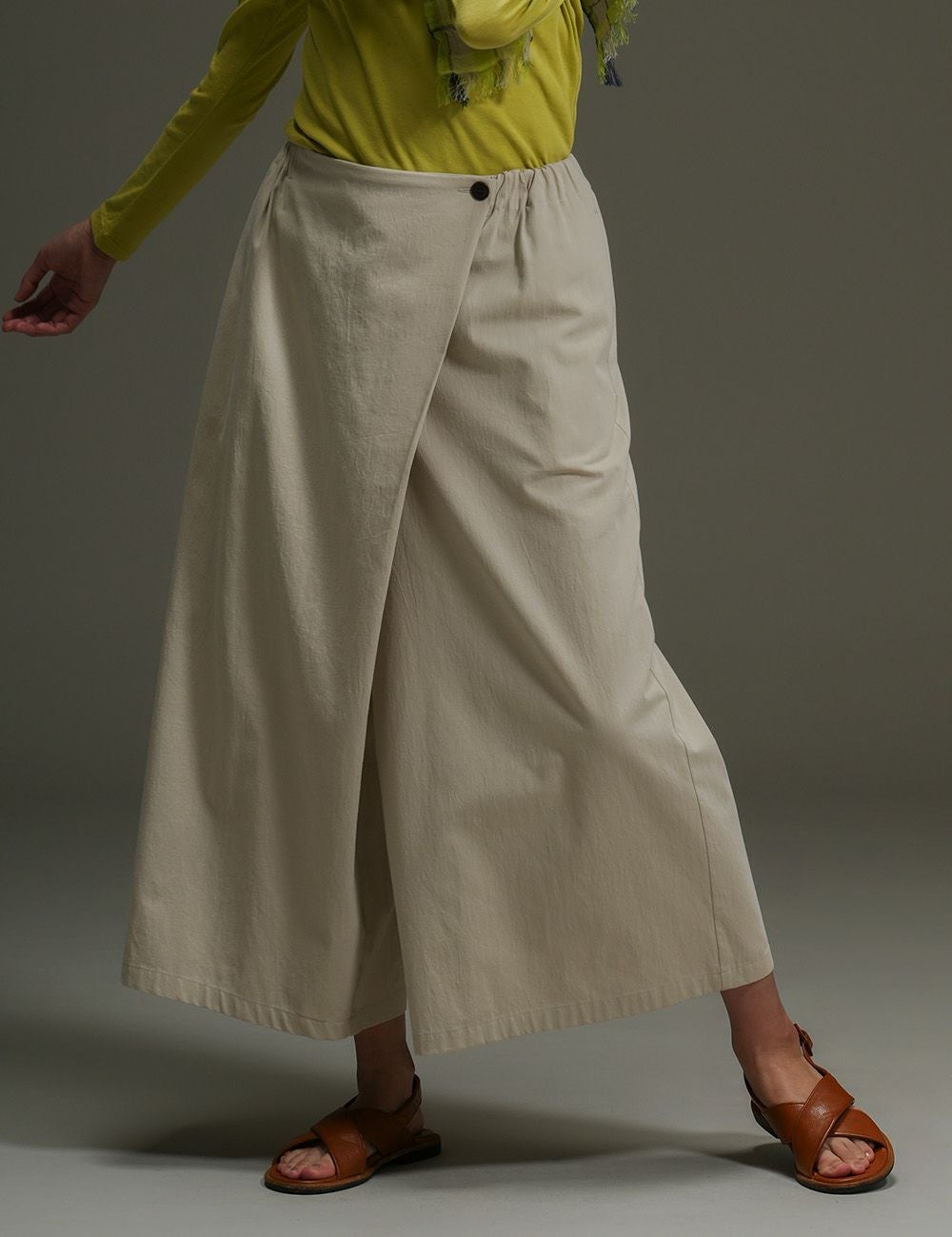 綿強撚ツイルパンツ栗（くり）